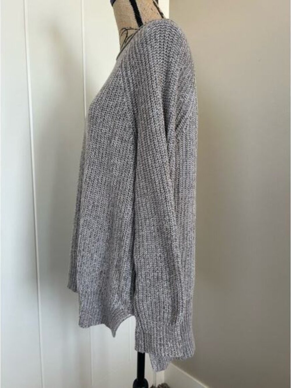 Ellen Tracey Crew Neck Knit Hi Low Hem Womens Sweater Size M